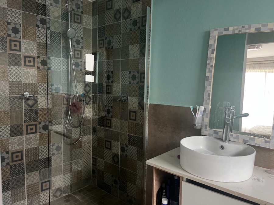 To Let 6 Bedroom Property for Rent in Seasons Lifestyle Estate North West